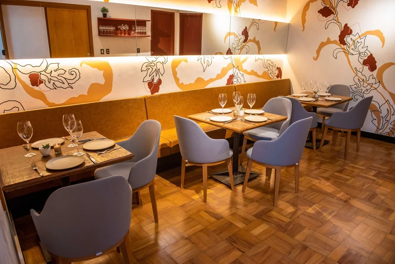 Miya Wine Bar & Restaurante