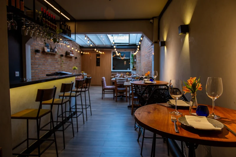 Miya Wine Bar & Restaurante