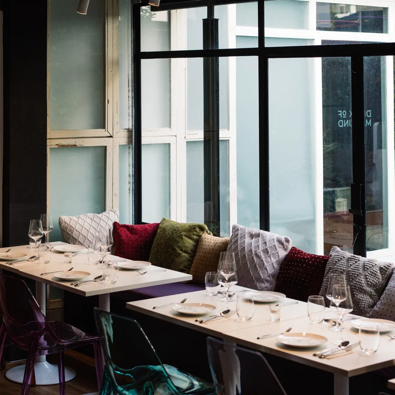 MUST Wine Bar