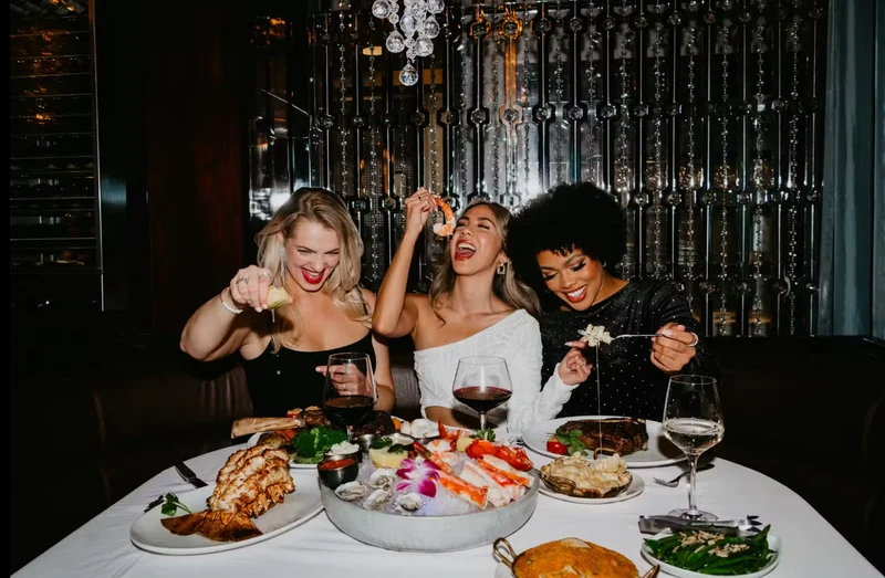 Hank's Fine Steaks & Martinis